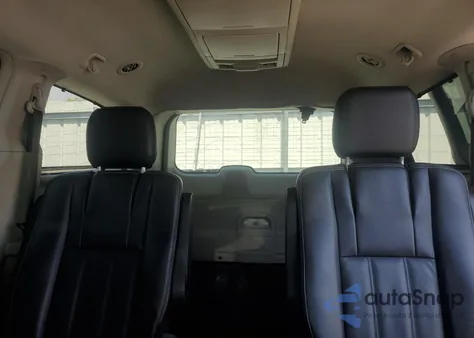 2015 Chrysler Town & Country Touring from USA, damaged, VIN 2C4RC1BG2FR546750